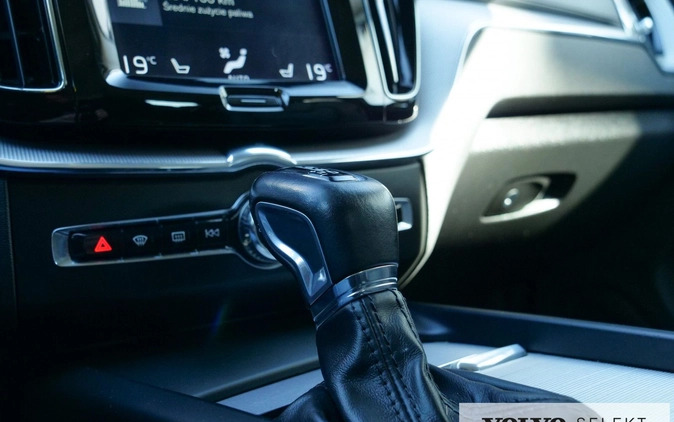 Volvo XC 60 cena 169900 przebieg: 66010, rok produkcji 2019 z Izbica Kujawska małe 667